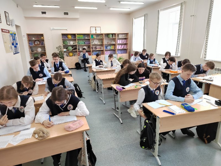 Преподаватели ФКН провели математический интенсив для школьников Саранска